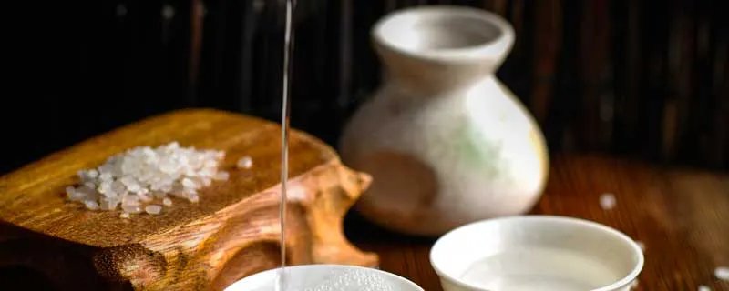 粮食酒和勾兑酒怎么区别  粮食酒和勾兑酒怎么区别