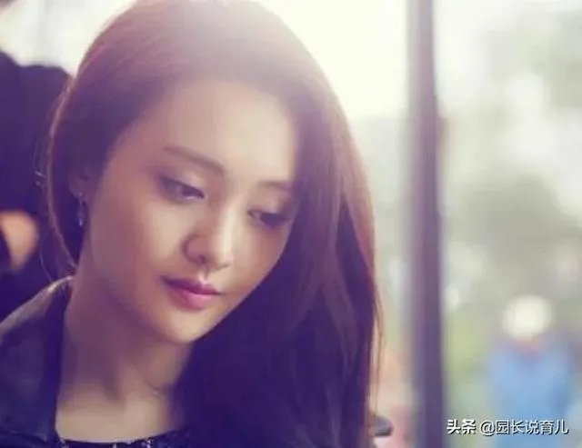 郑爽真的要赔那么多钱吗?明星违约条款一般会怎么签呢?