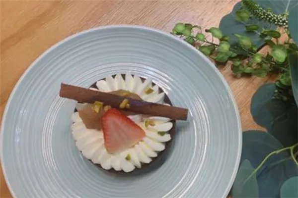 广州十大西餐厅排行榜：莫尔顿扒房上榜，第七可以看到电轨