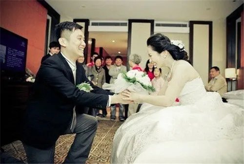 结婚怎么整新郎才搞笑  结婚整新郎的7大狠招