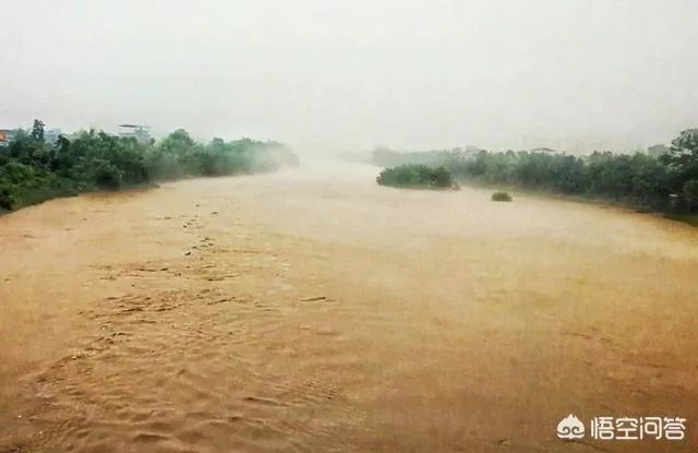 山东，四川等地有冰雹，对农作物损害非常大，你怎么看？