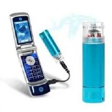 你好 请问有可以为手机电池充电的太阳能电池板吗？