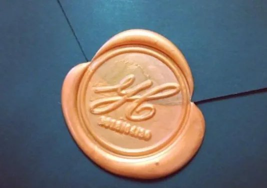 马蕴雯晒婚礼请柬引发什么猜想?