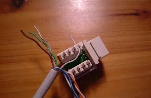 如何接网线  家里网线的接法和顺序