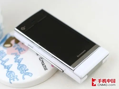 时尚旋盖CMMB电视手机 联想TD60t评测