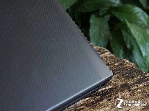 彪悍小y风格依旧 联想Y410P游戏本评测