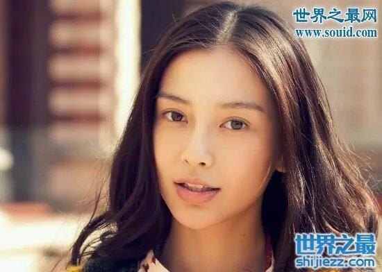 angelababy杨颖整容前后照片，简直就是换头 