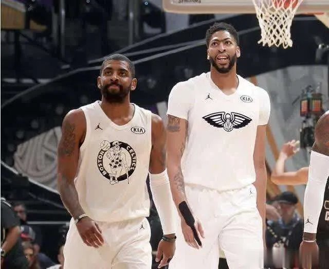 让詹姆斯甘心让位的浓眉，难到是比欧文更出色吗？