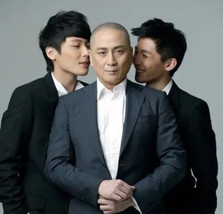 汤镇业儿子女儿颜值逆天 男神的家庭背景遭起底