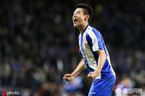 武磊谢幕战攻入赛季第三球，帮助球队锁定欧战资格，疯狂脱衣庆祝吃黄牌，如何评价？