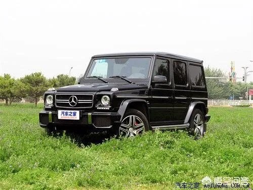 杜海涛送了一台白色奔驰大G给沈梦辰求婚，你觉得白色好看还是黑色好？