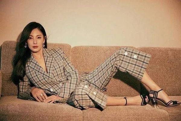 2019年新款衣服流行款式