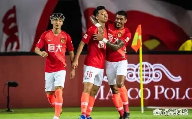 韦世豪：哥就是帅。进球后指着发型庆祝，是在彰显个性还是暗示从头再来？