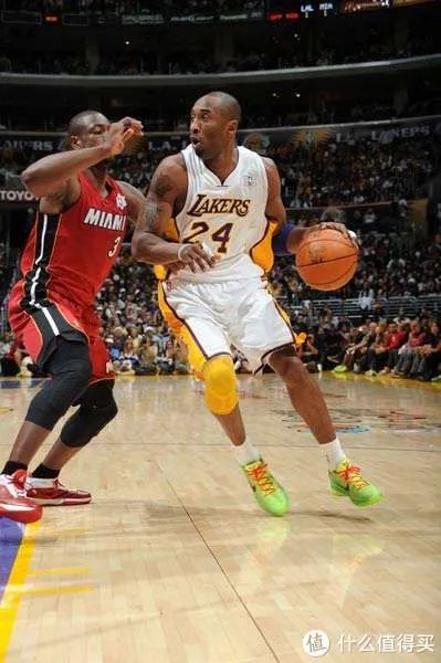 十年等待 KOBE 6绿蛇复刻，以及骚绿球鞋一览表