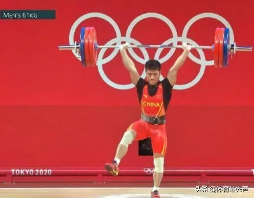 李发彬在东京奥运会上的“金鸡独立”，难道不算犯规吗？