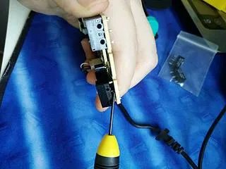 鼠标连击问题的解决方案 — 手把手教你更换鼠标微动