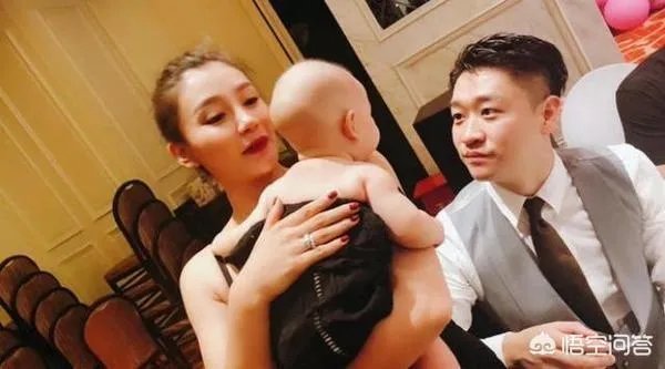 唐菀与曹云金离婚后迅速复出拍戏，你怎么看？