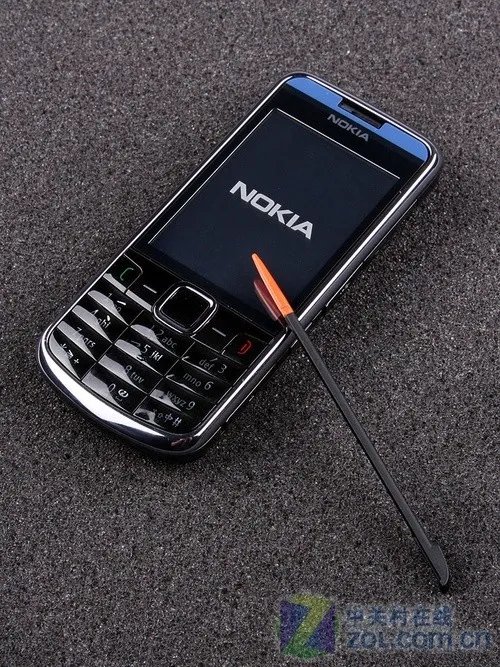 200万拍照+2.4英寸手写 诺基亚3208c评测