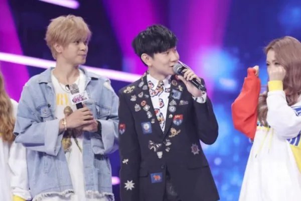 外国女孩喜欢罗志祥，罗志祥献上拥抱，优我女团是不是吃醋了？