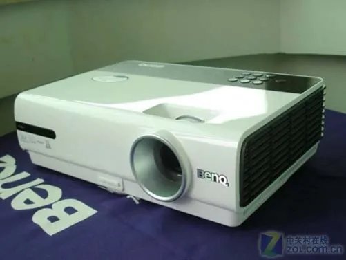 DLP芯2600流明投影机 明基W600+仅5300