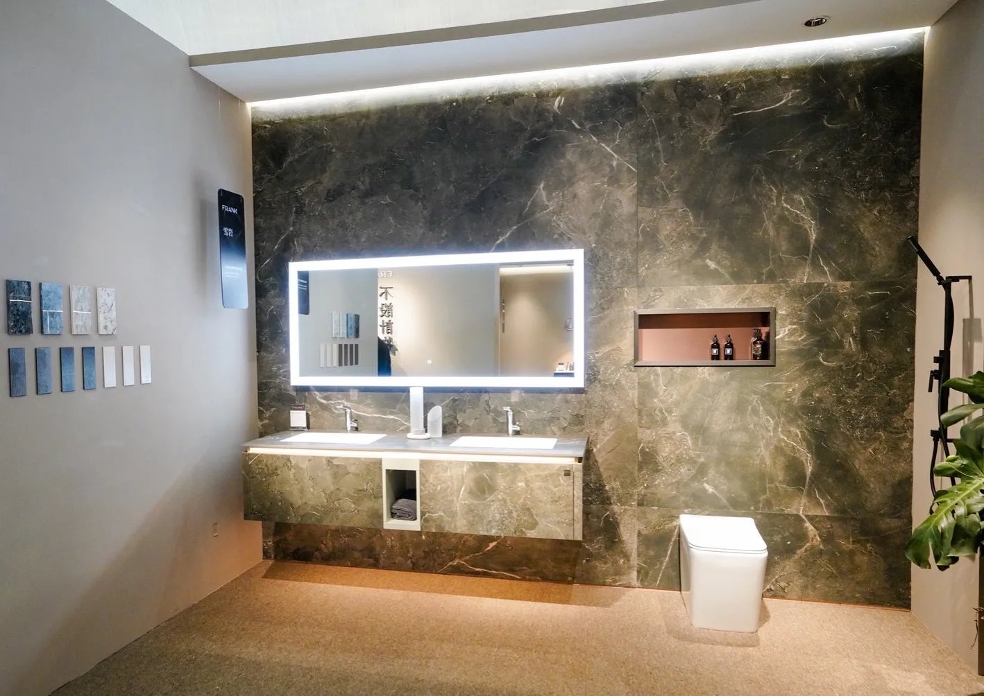 富兰克亮相2021上海厨卫展：一场光与影的奇幻之旅