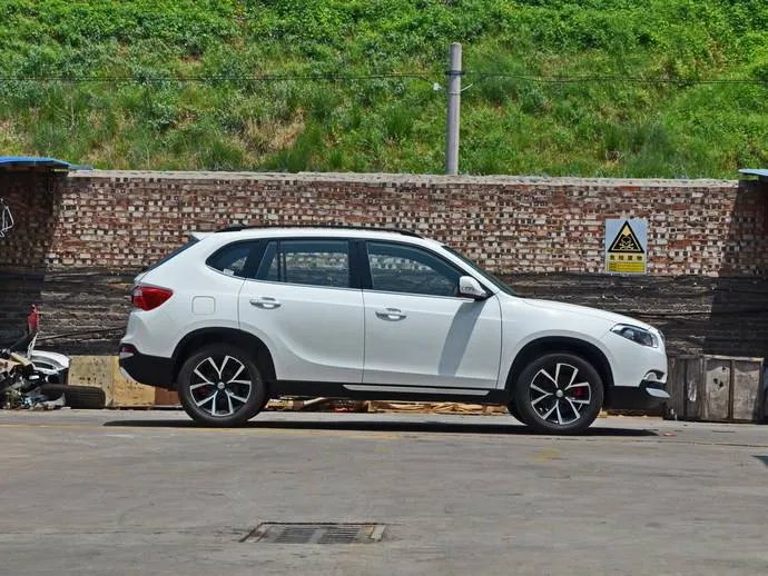 为你解析自动挡小汽车驾驶技巧要点