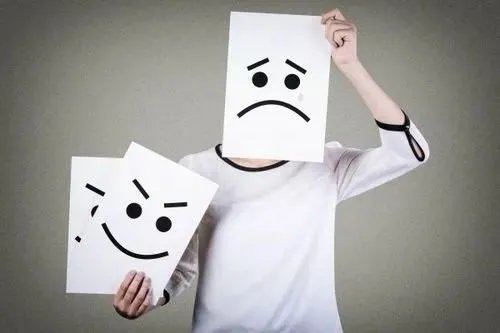 怨天怨地是什么意思