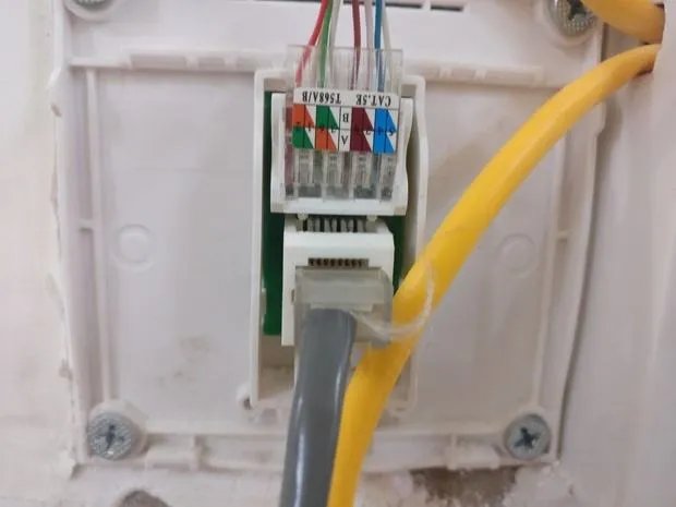 网线地插座怎么接线