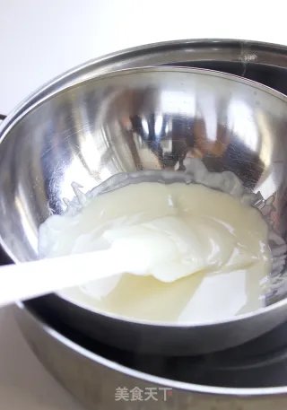 【红茶白巧克力慕斯派】