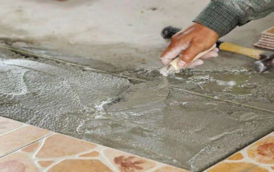 瓷砖胶是什么材料做的