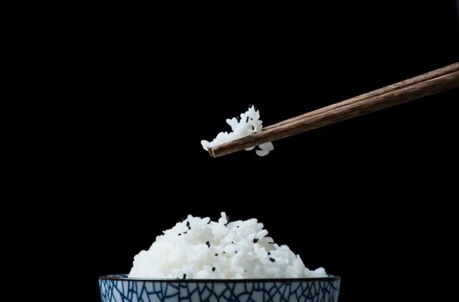 开斋节多长时间不吃饭 开斋节白天是不能吃饭吗