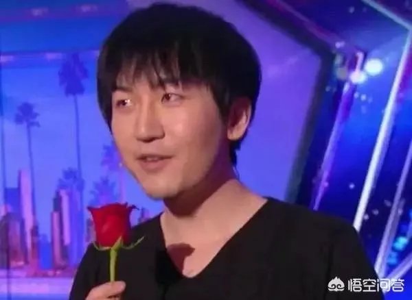 今晚周杰伦的魔术虽然全是高科技，但是有个很大的破绽大家看出来了吗？