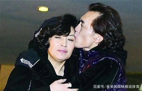 做完最后一次化疗，李咏嘱咐哈文“不要把我的遗体运回国”，这是为什么呢？