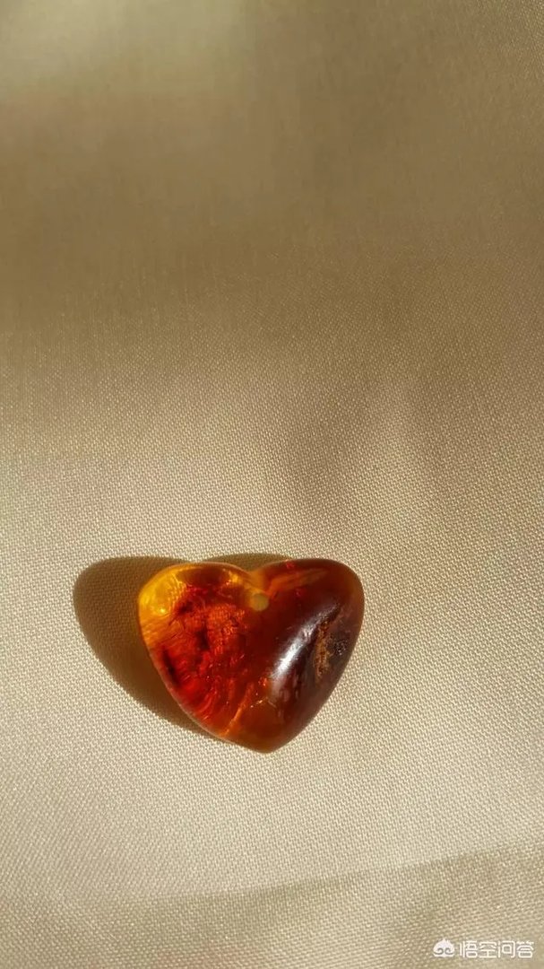 琥珀和蜜蜡真正的区别是什么？