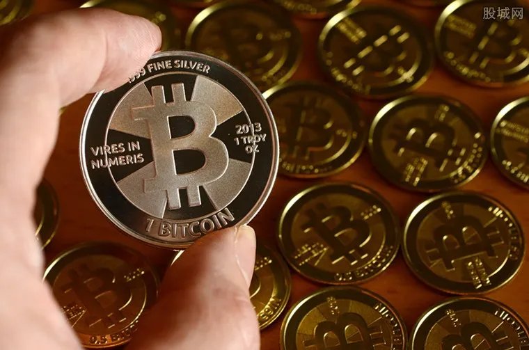 一个比特币要挖多久 一个比特币值多少人民币