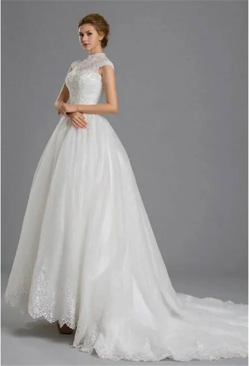 2018年经典婚纱款式大全  时尚个性的新娘婚纱款式推荐