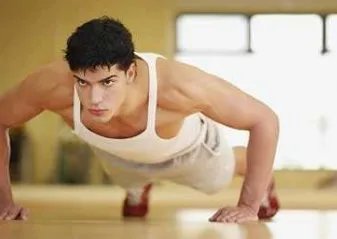 做俯卧撑也会引起瘫痪吗，该如何科学的做俯卧撑？