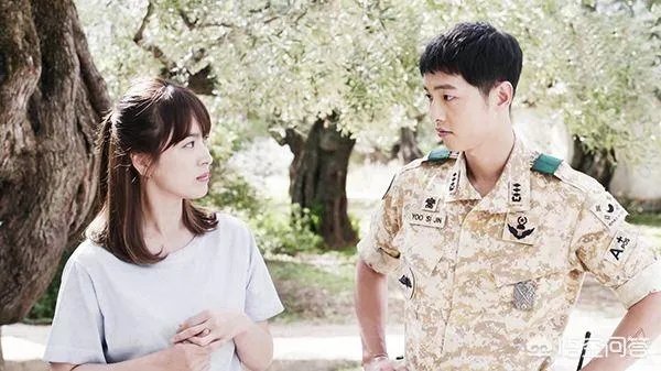 宋慧乔宋仲基宣布离婚，你觉得爱情和婚姻是怎样的关系？哪个更重要？