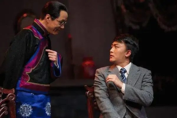 冯远征就任北京人艺第五任院长，他在演艺界的地位有多高？