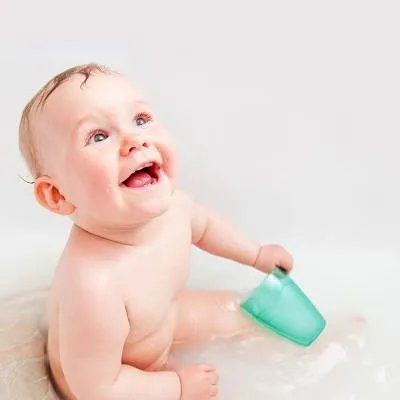 宝宝大便黑色怎么回事