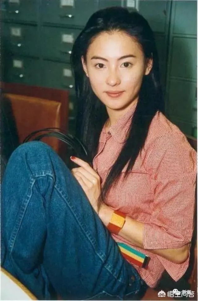 两代星女郎张柏芝林允合影,你更看好谁?