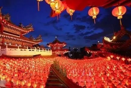 有哪些关于春节的歌谣？