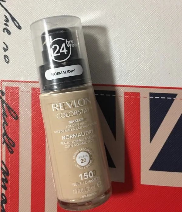 粉底液哪个牌子好？求推荐