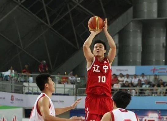 辽宁男篮名将刘书楠，为什么被封杀了？