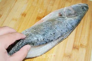清蒸海鲈鱼