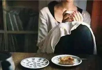 为什么有人月入五万活得像狗？