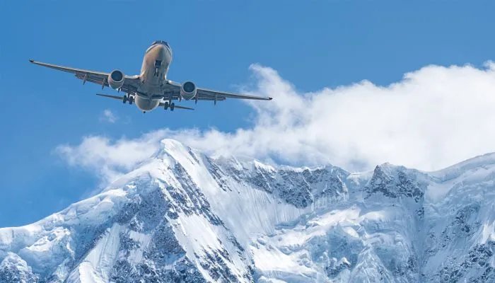 飞机空中解体人有全尸吗 飞机空中解体人有没有全尸