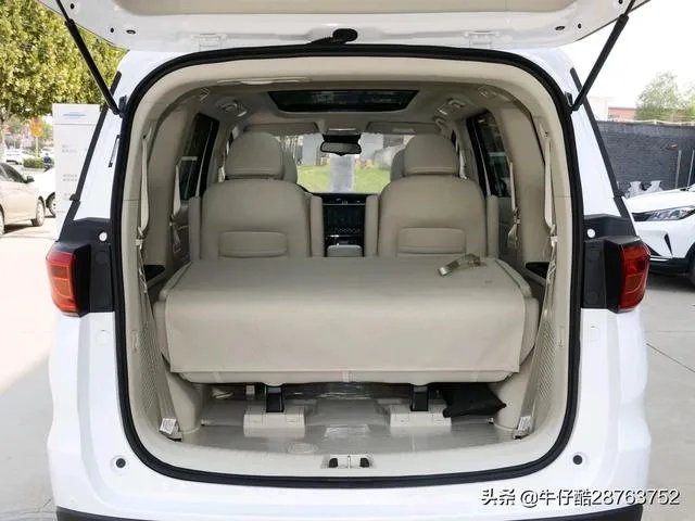 十万左右的商务车哪个比较好?