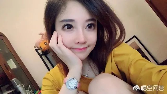 你觉得冯提莫是目前最火的主播吗？