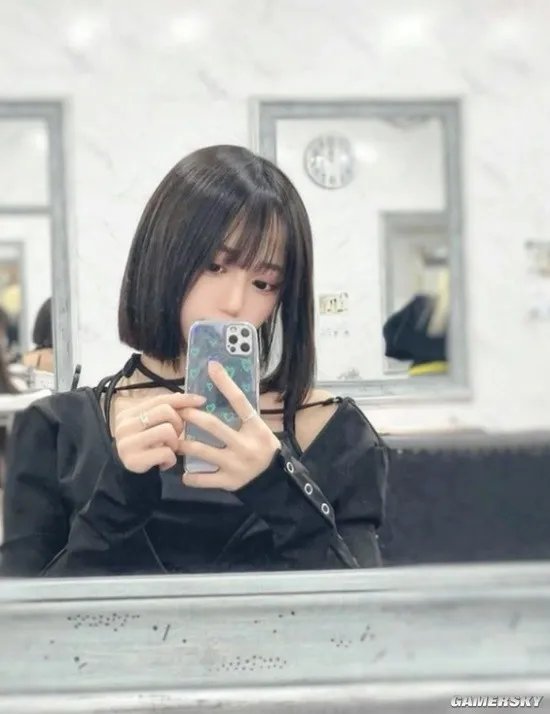 当偶像连续被开两次 获写真冠军东山再起的弓川いち华